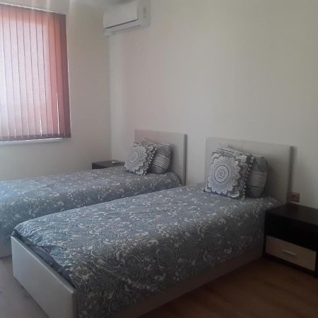 Апартамент Sumi Varna Exterior foto